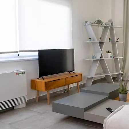 A Brand New, Beautifully Decorated Maisonette.